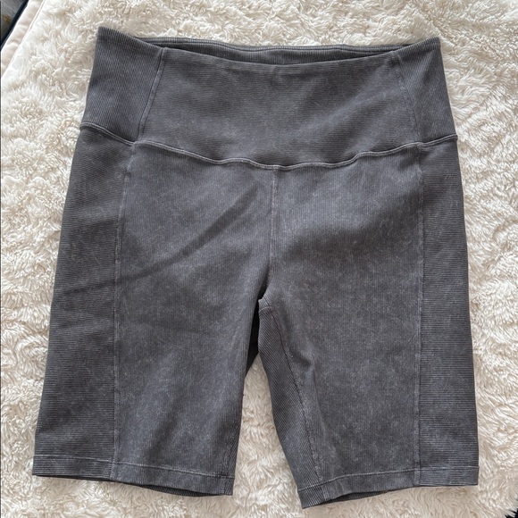 Zella Snow Wash Ribbed Bike Shorts - Picture 2 of 6